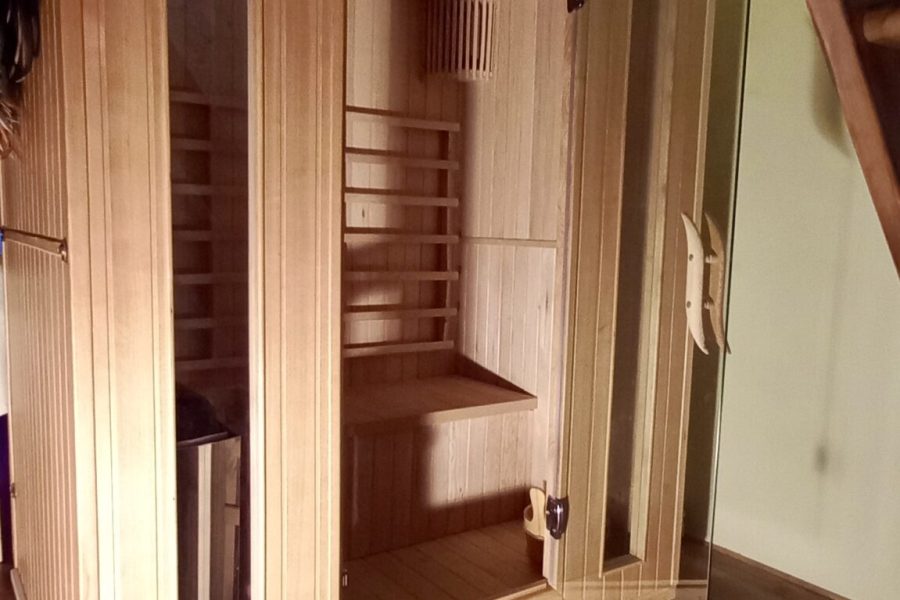 15586F21-5D24-4551-BB41-AE7ADCD0B913_1_201_a